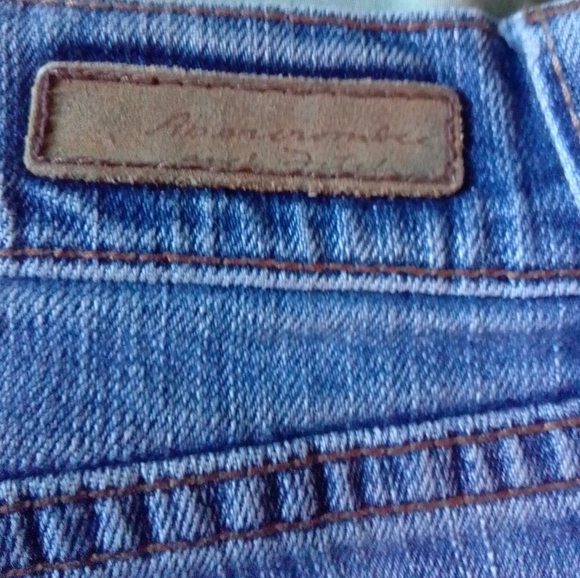 Abercrombie and Fitch Blue Denim Casual Jean Shorts, Women's size 6 - Picture 5 of 7